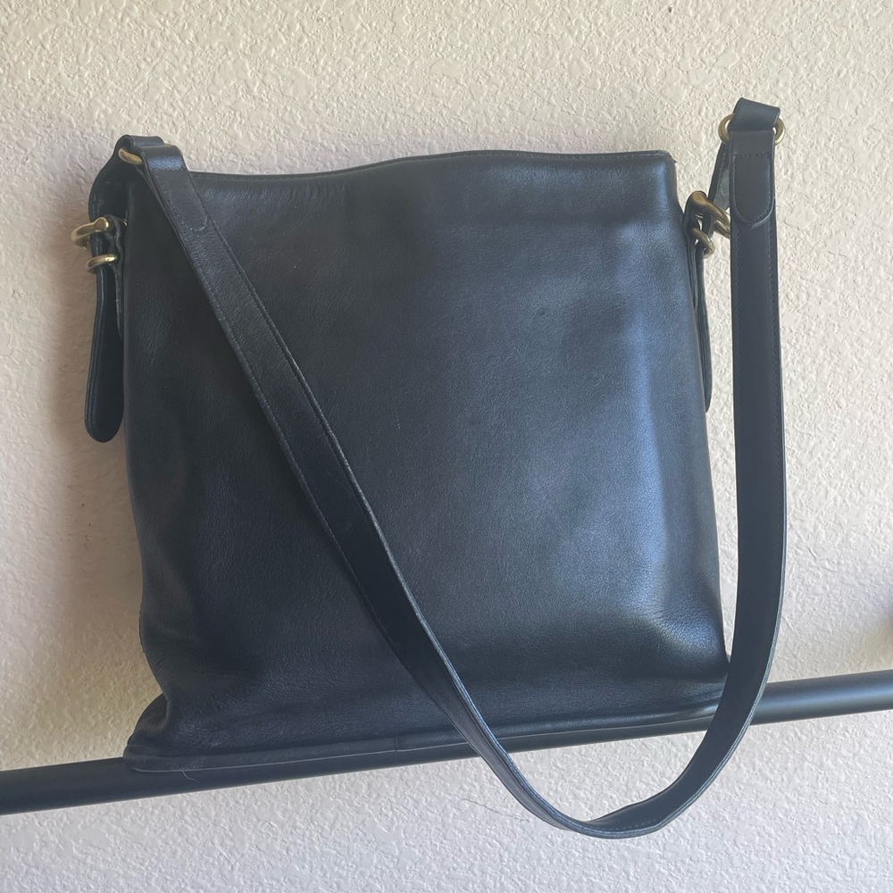 Vintage Coach Equestrian Slim Bucket Bag